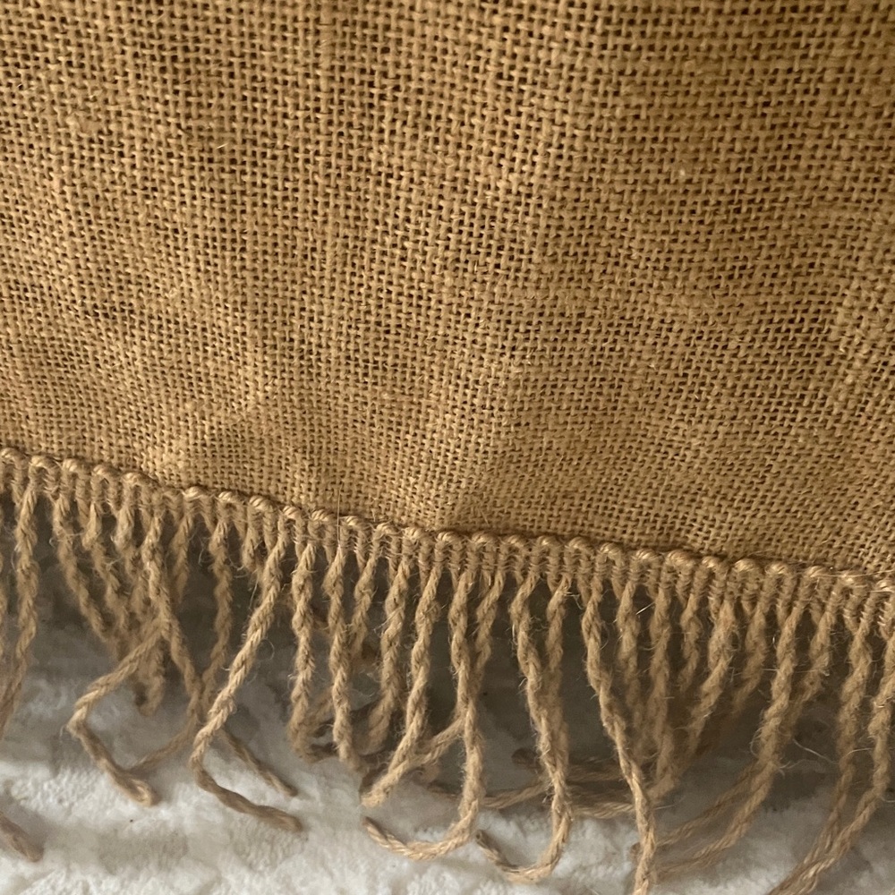 Ballard Queen Size Burlap Fringe Bedskirt - Picture 3 of 5